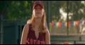 Izabella Miko en striptease au BaseBall pour les d�concentrer
